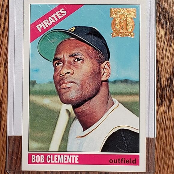 1998 The Topps Co Inc® BOB CLEMENTE, Pittsburgh Pirates™ Topps 25th Anniversary™ - Picture 1 of 2